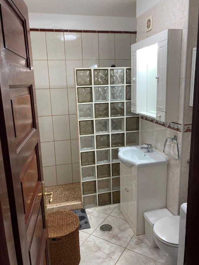 Victoria Court 2, Los Cristianos Guincho  Exterior photo