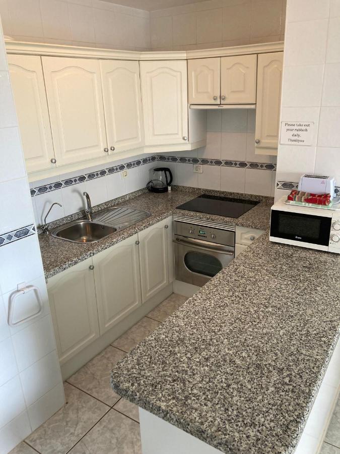 Victoria Court 2, Los Cristianos Guincho  Exterior photo